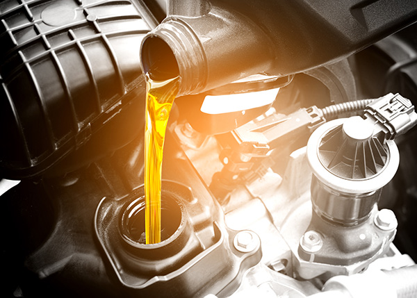 Is It Necessary to Change Your Motor Oil for Summer? | South Denver Automotive